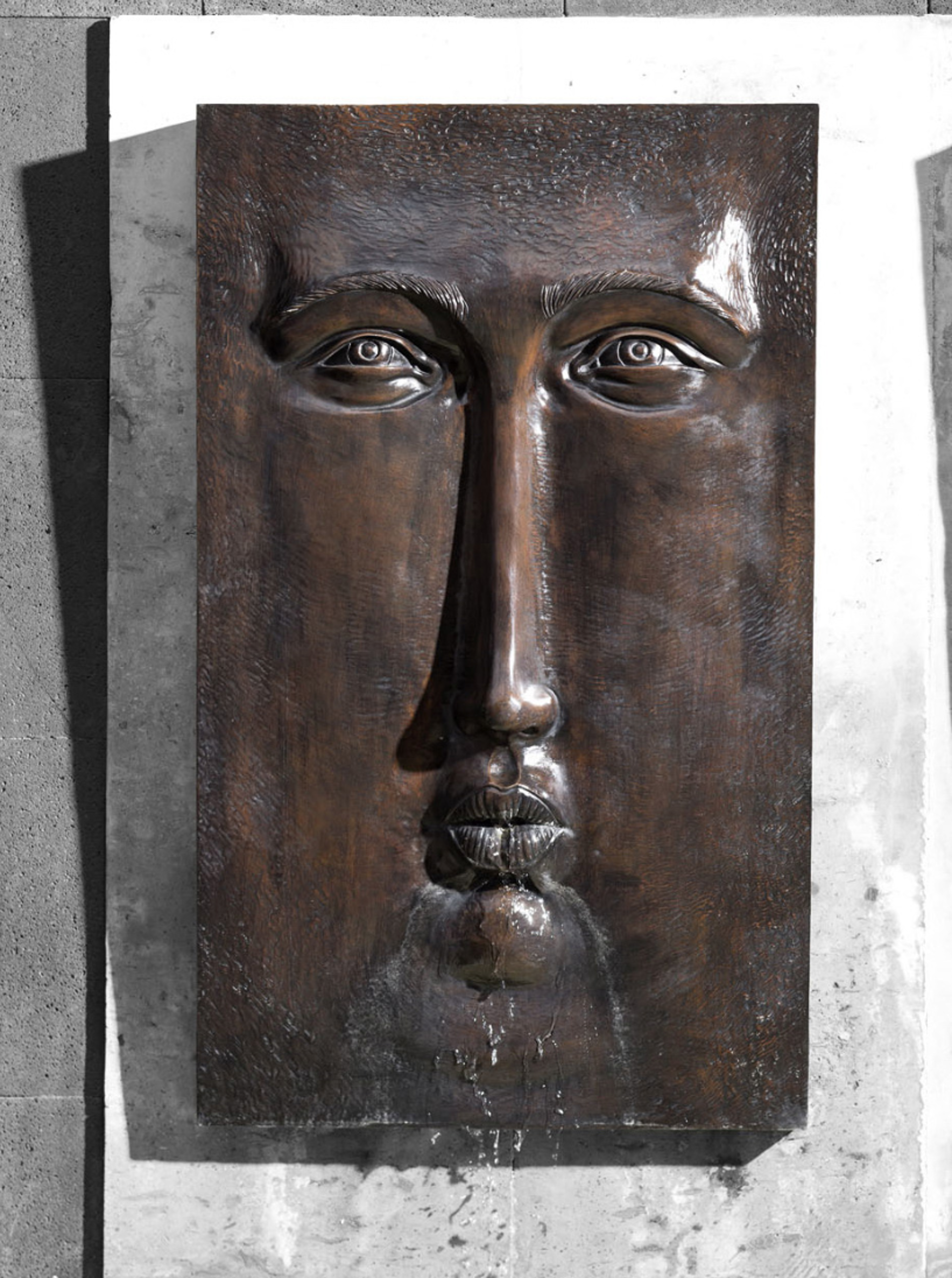 Sergio Bustamante, Mask for Medium II fountain by Secondary Offerings