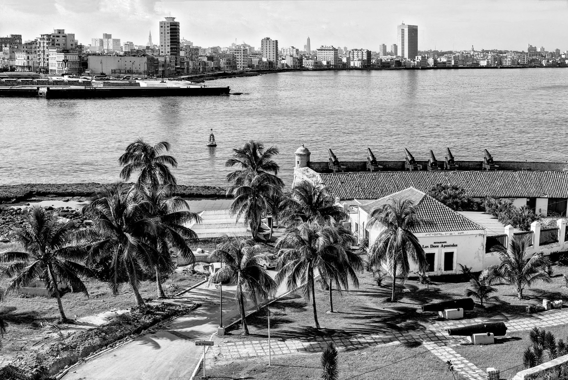 El Puerto by Steve Schlackman