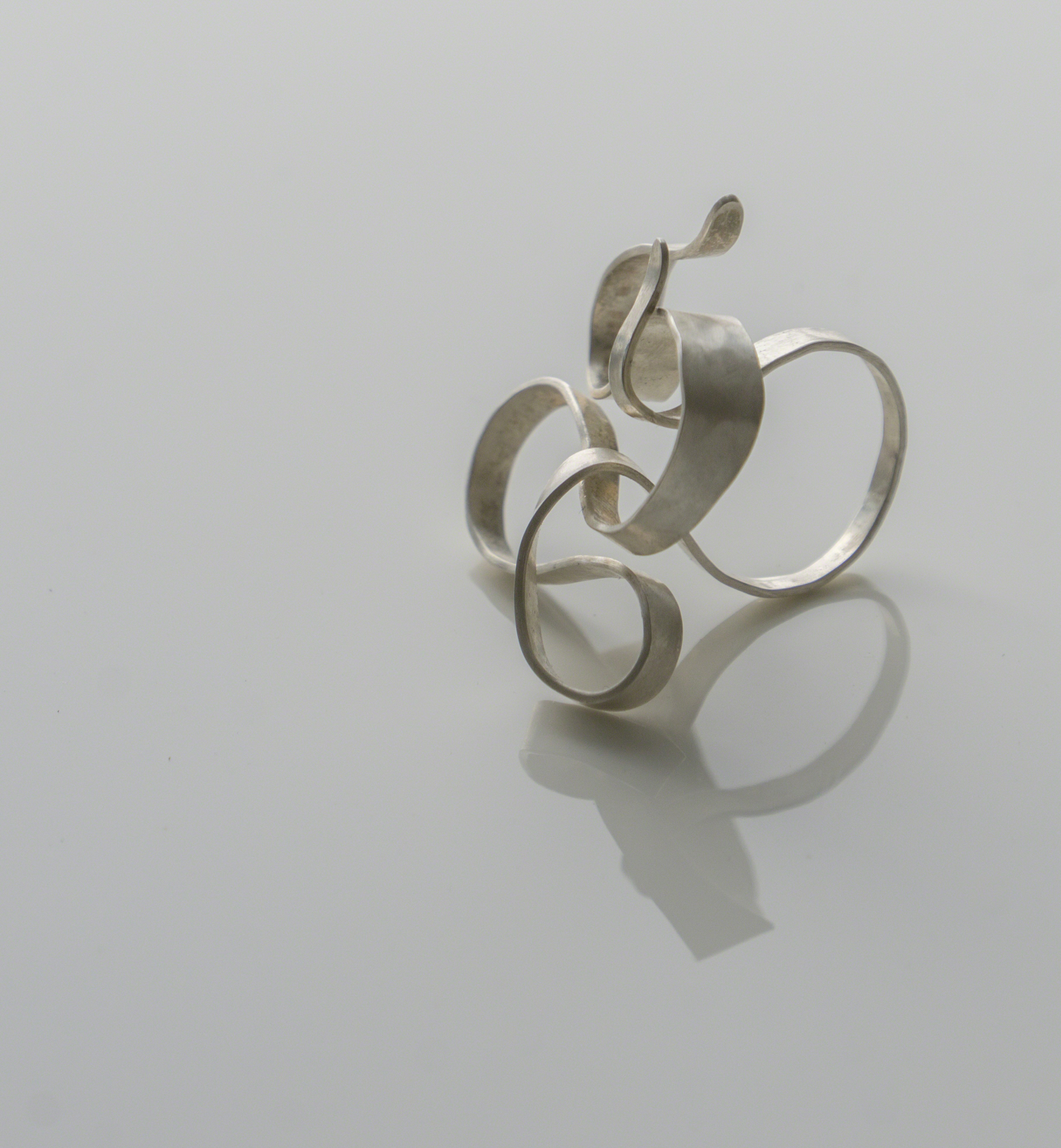 "Isadora" Ring   by Jacques Jarrige