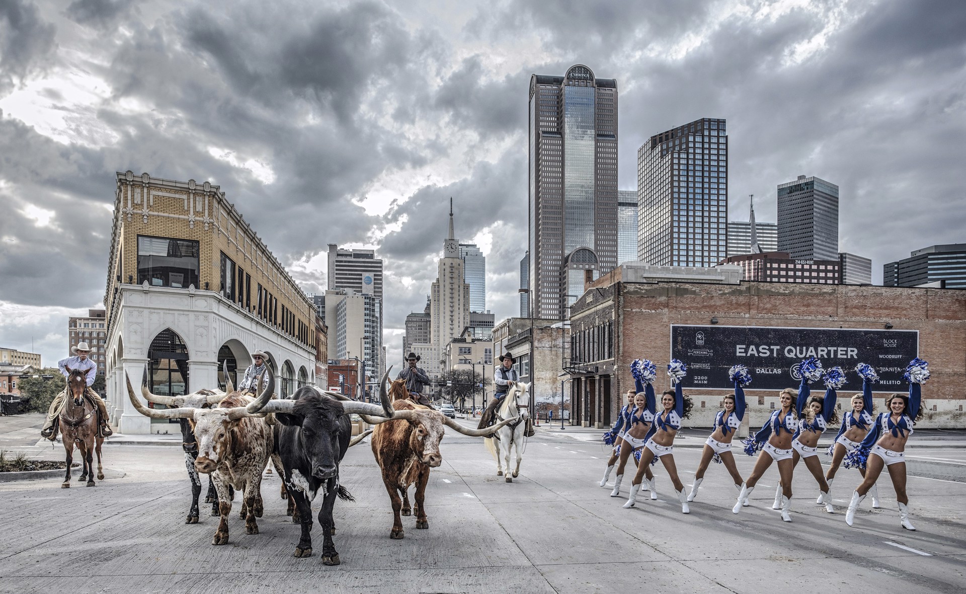 The Dallas Cowboys (Color) by David Yarrow