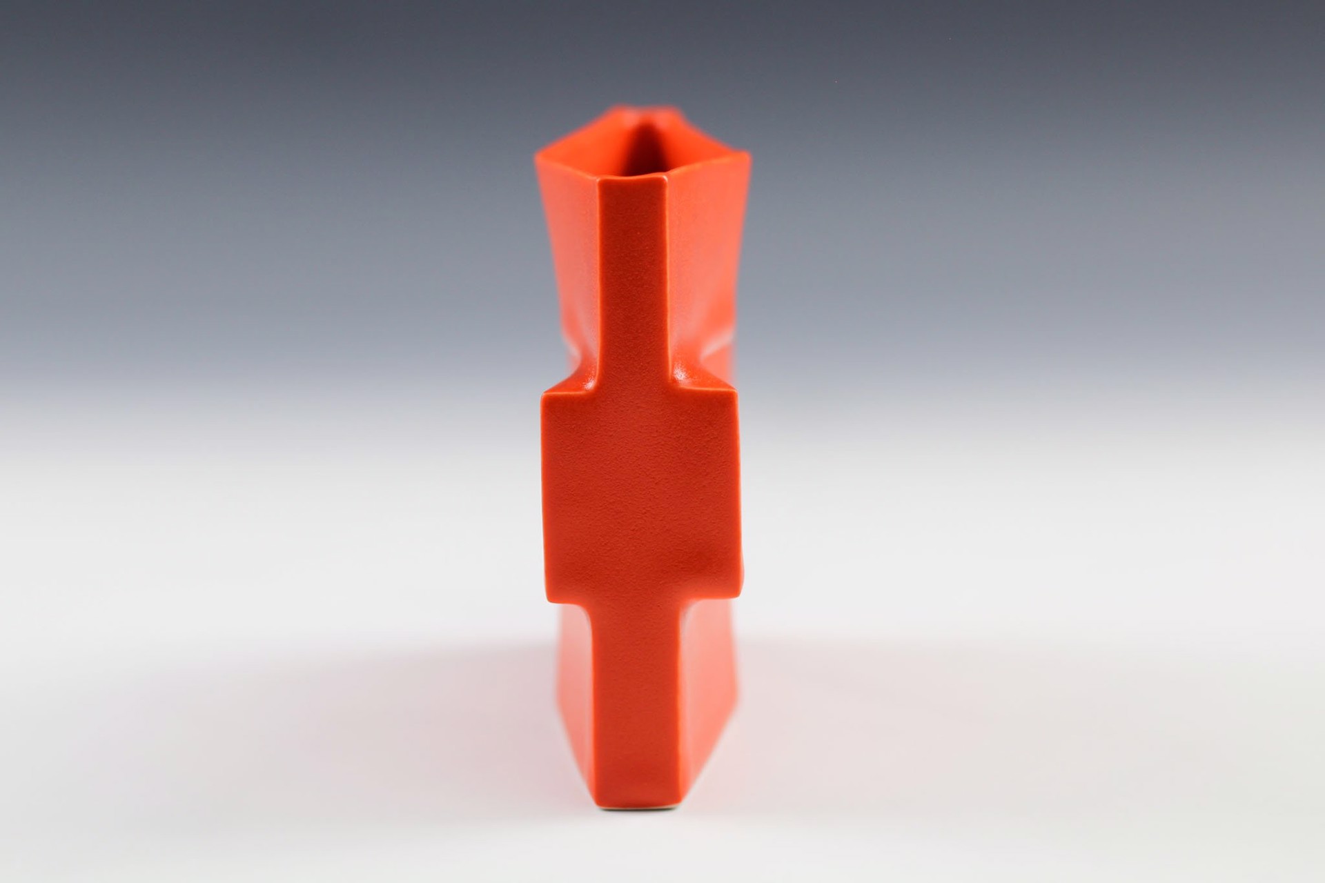 Medium Vase by Daniel Garver