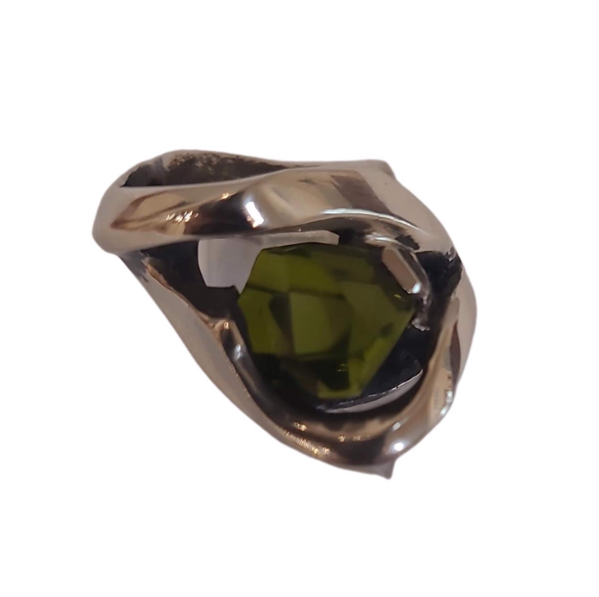 Ring Sterling Silver and Peridot Size 7.5 BKN 510 by Ken and Barbara Newman