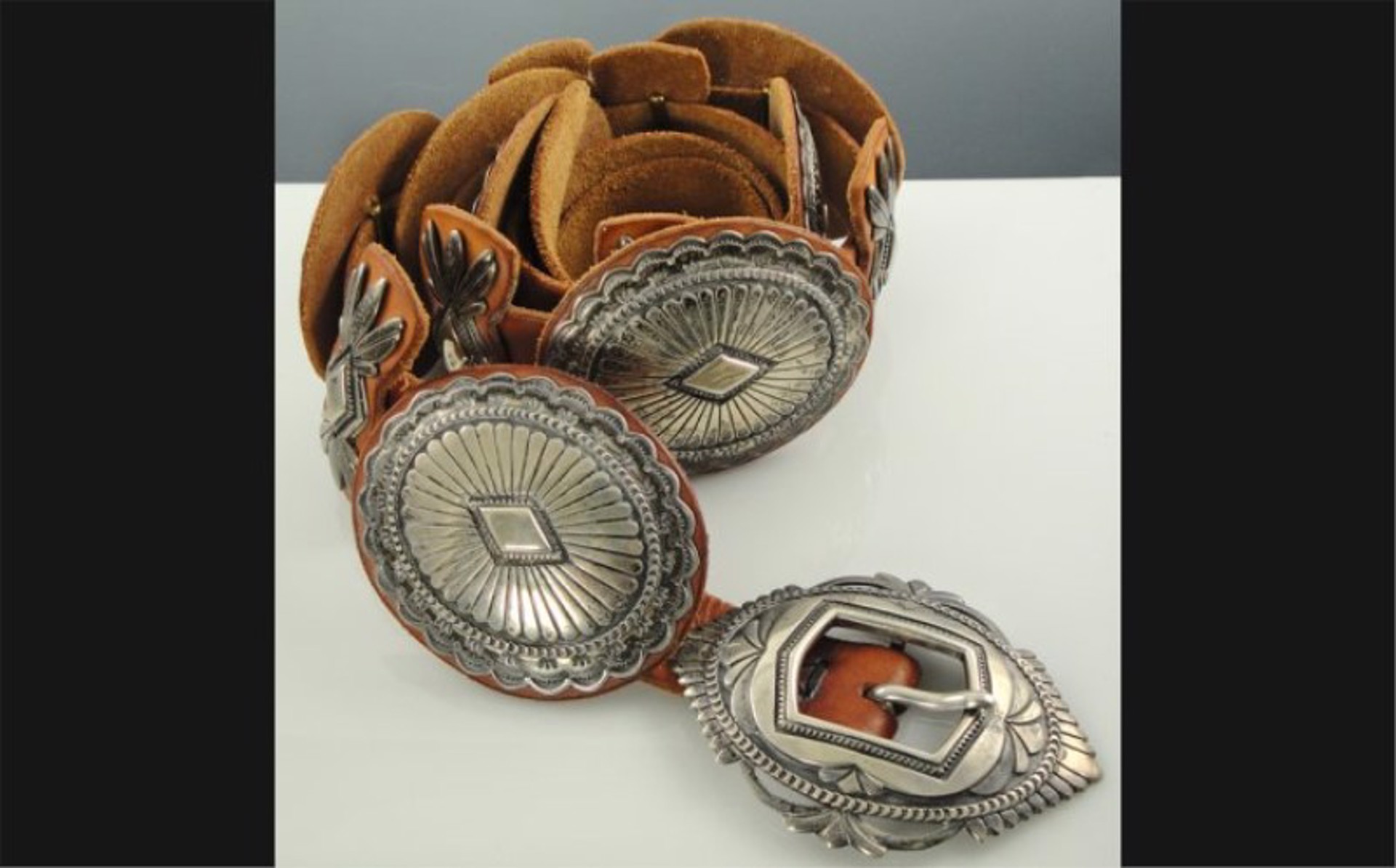 1ETH C29001 Concho Belt by Walt Doran | ArtCloud display picture 3