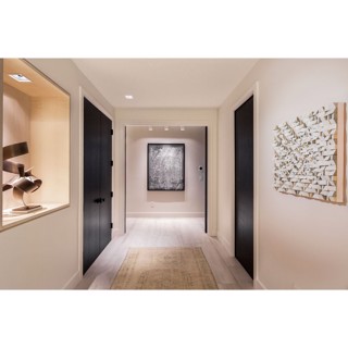 Interior:  Kate Healy Interiors   Wall Sculpture by Stephen Walling   Photography: Shelby Cooper