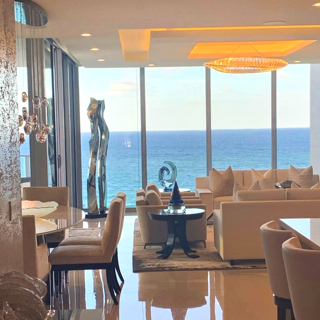 Alex Kveton, Susan Gott