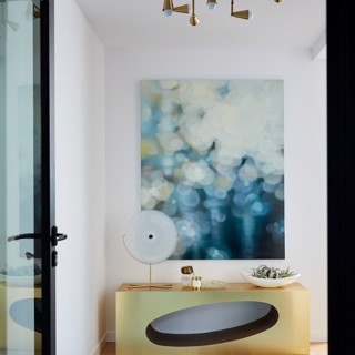 Artist: Jenn Shifflet; Designer: Holly Hollenbeck; Photographer: John Merkl Artist: Jenn Shifflet; Designer: Holly Hollenbeck; Photographer: John Merkl