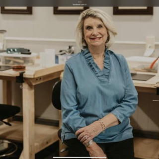 Anne Bivens