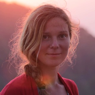 Sarah Navasse Sarah Navasse