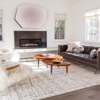 Artist: AJ Oishi; Designer: Alison Koch; Photographer: Mandee Johnson Artist: AJ Oishi; Designer: Alison Koch; Photographer: Mandee Johnson