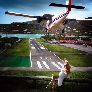 David Drebin- Dreaming the World | Onessimo Fine Art