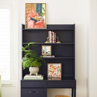 Artwork by Mary Lekoshere, Eva Magill Oliver and Sali Swalla | Photography by Carter Tippins Artwork by Mary Lekoshere, Eva Magill Oliver and Sali Swalla | Photography by Carter Tippins