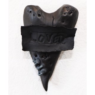 Black Crackle Long Nose Mask 6 1/2in x 5in