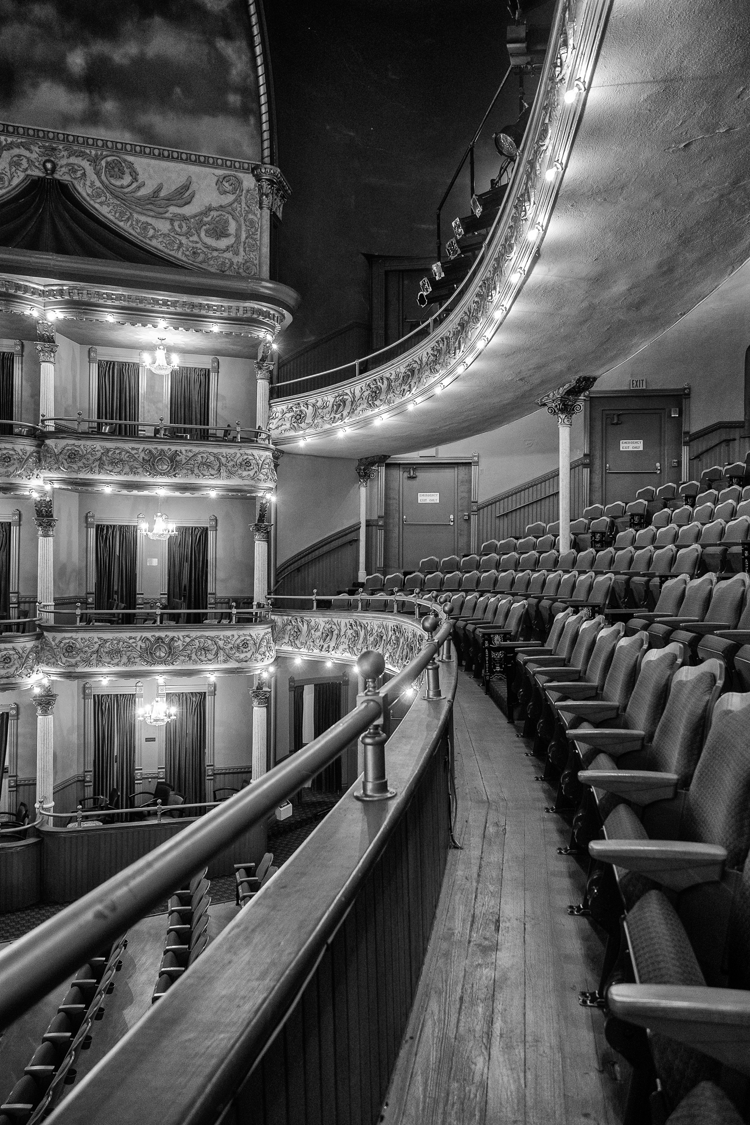 war memorial opera house balcony view